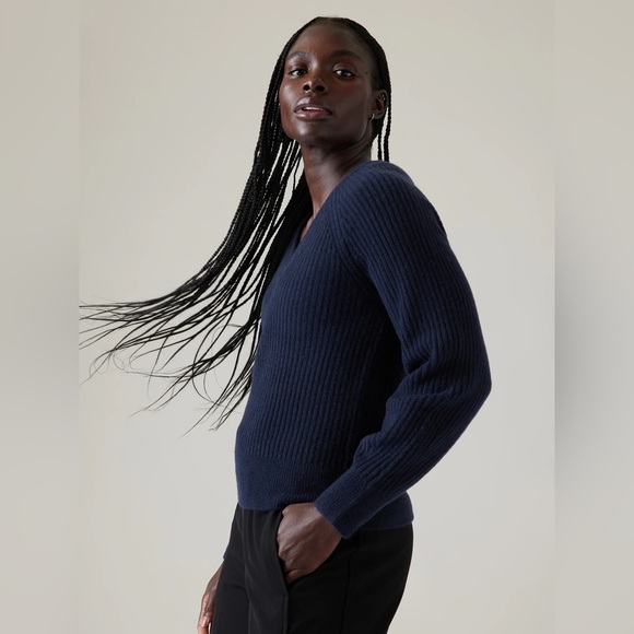 NWT Athleta Navy Blue Layover V-Neck Sweater - Picture 4 of 11